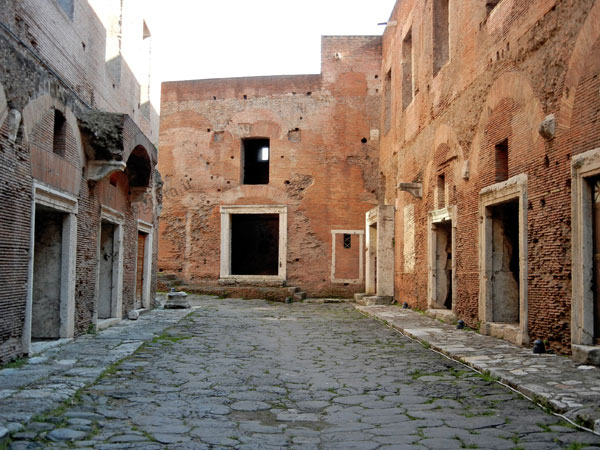 via biberatica ai mercati traianei