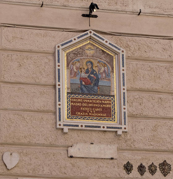 madonnella su via della scrofa