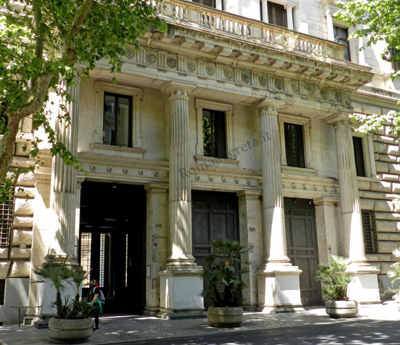 portali di palazzo brancaccio