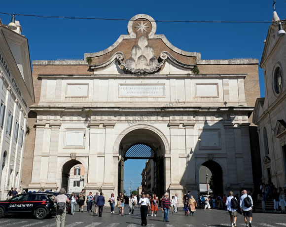 facciata interna di porta del popolo