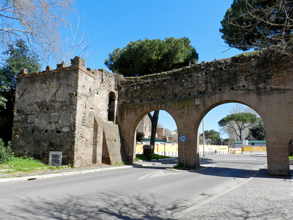 lato interno di porta metronia