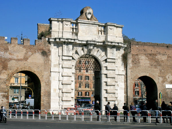 Vedi su Google Maps porta s.giovanni