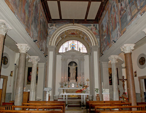 interno di s.bibiana