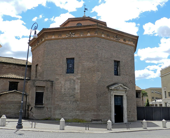 battistero a piazza s.giovanni in laterano