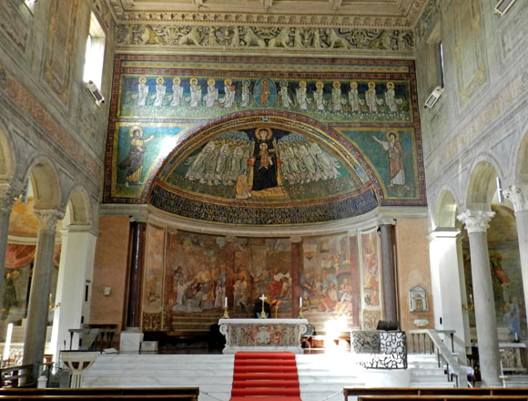 interno di s.maria in domnica