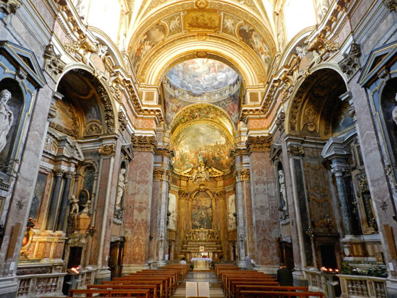 interno di santa maria maddalena