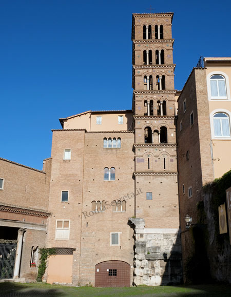 campanile della basilica dei santi giovanni e paolo