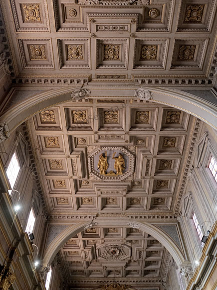 soffitto a lacunari nella basilica dei santi giovanni e paolo