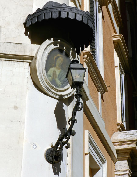 madonnella a via della missione