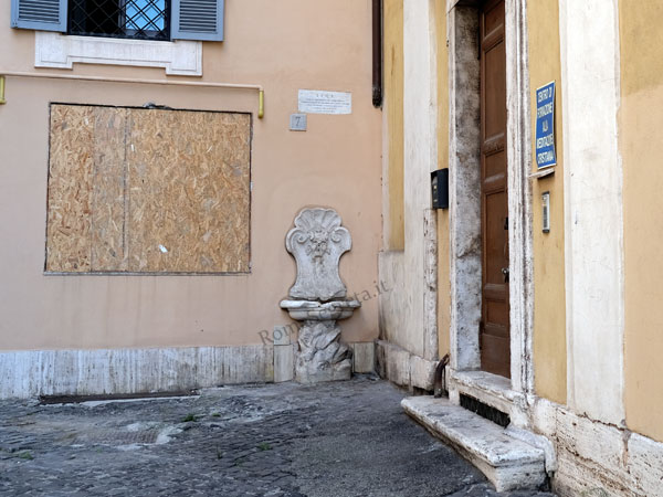 via della tribuna di s.carlo