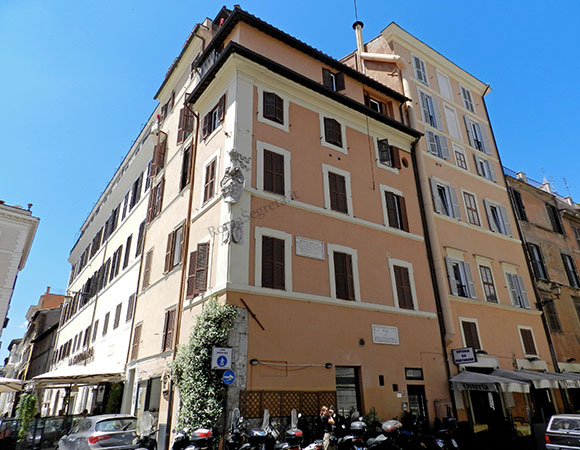 casa di mattia corvino