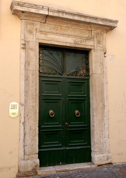 casa di petrus paulus ennius a via della vetrina