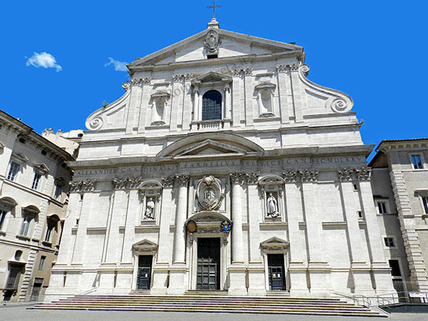 Vedi su Google Maps piazza del gesù