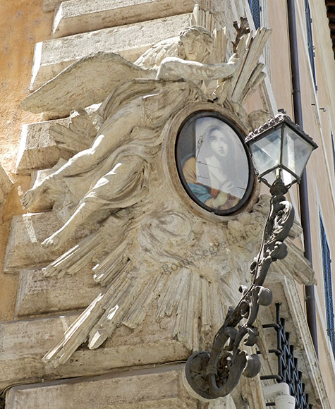 madonnella a piazza lancellotti