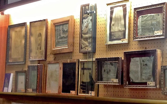 bacheca del museo delle anime del purgatorio