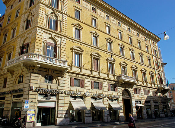 palazzo bassi a corso vittorio emanuele II