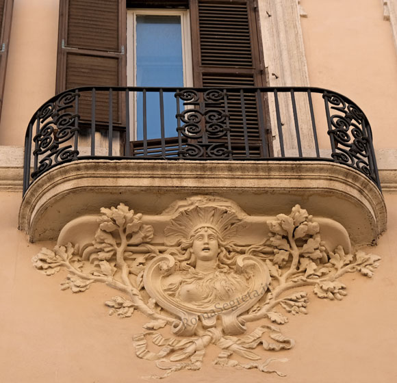 balconcino di palazzo cerri