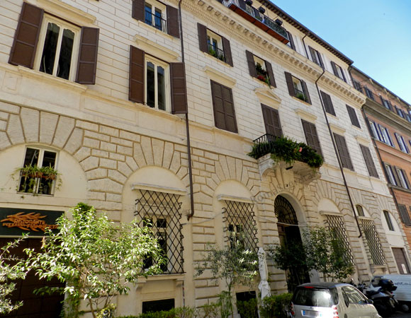 palazzo sampieri olgiati a piazza fiammetta