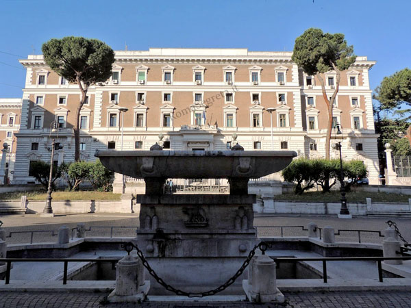 Vedi su Google Maps viminale