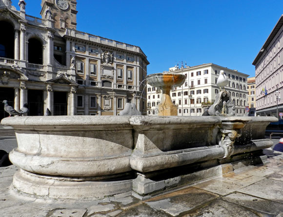 fontana a s.maria maggiore