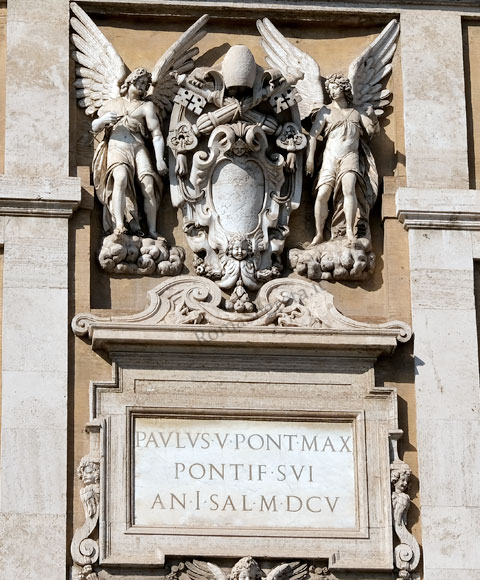 stemma e lapide di paolo V