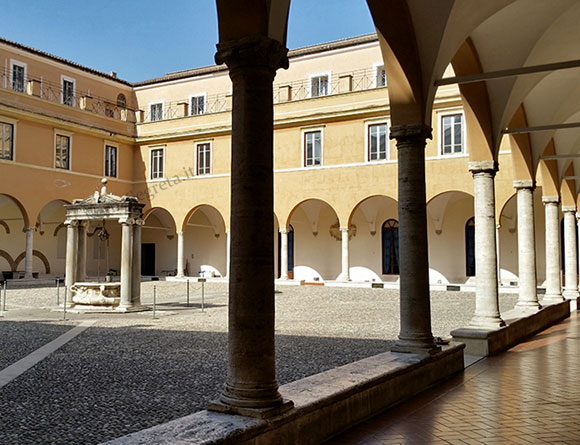 chiostro a s.pietro in vincoli
