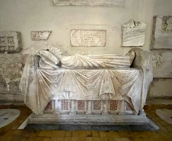 monumento funebre del cardinale pantaléon anchier de troyes