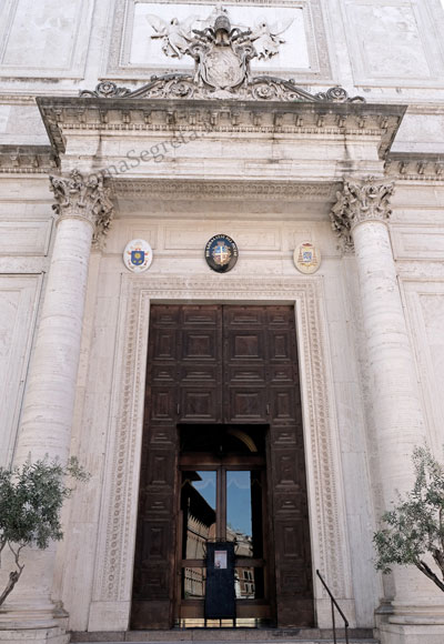 portale di s.salvatore in lauro