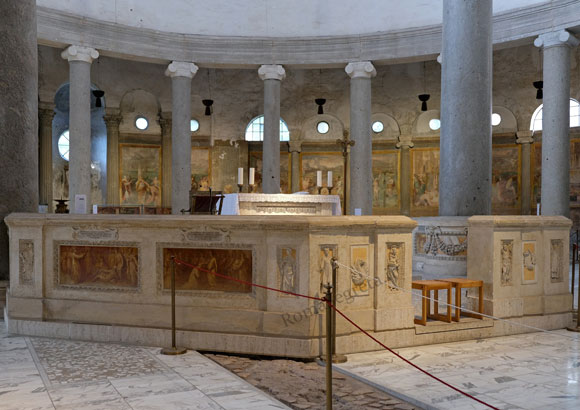 recinto ottagonale con altare