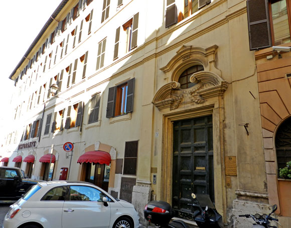 portale del convento a via di tor de conti