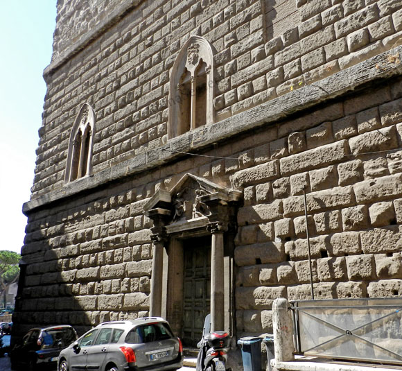 portale e bifore della santissima annunziatina