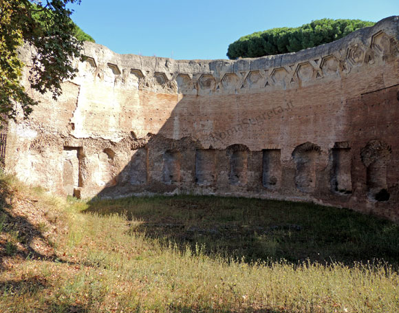 esedra nord orientale delle terme di traiano