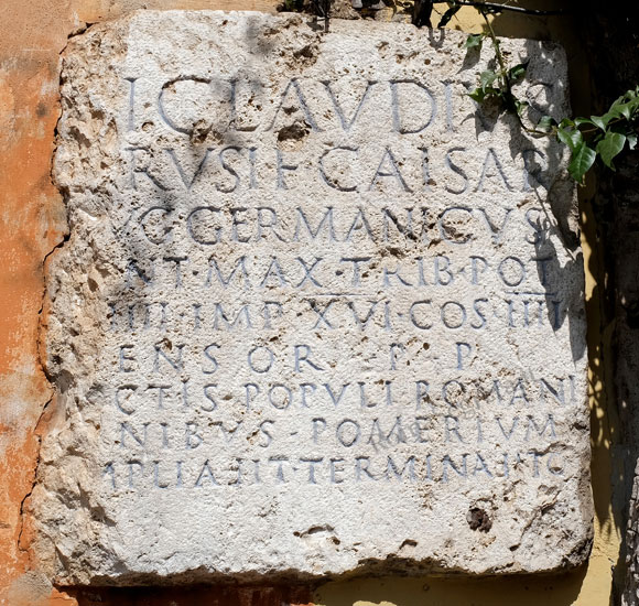 cippo del pomerio di claudio