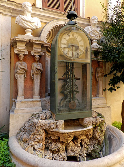 orologio ad acqua su via del gesù