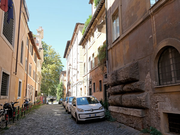 Vedi su Google Maps via del gonfalone