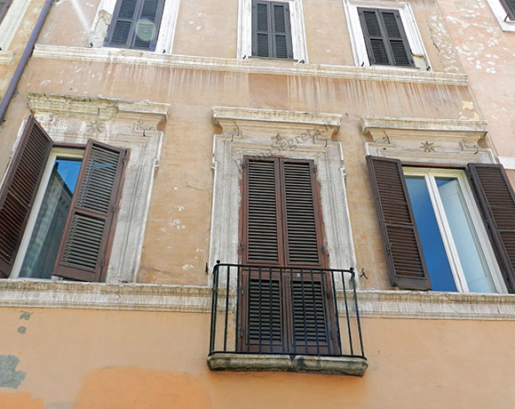 casa peretti a via del pellegrino