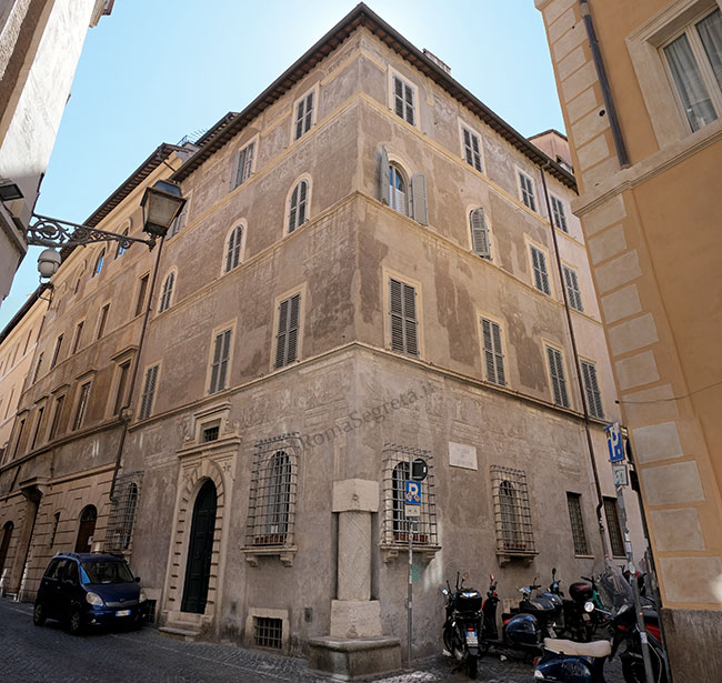 via della maschera d'oro