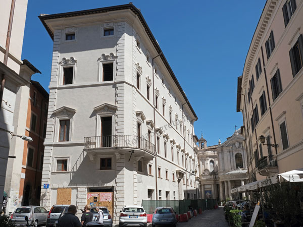 Vedi su Google Maps via della pace