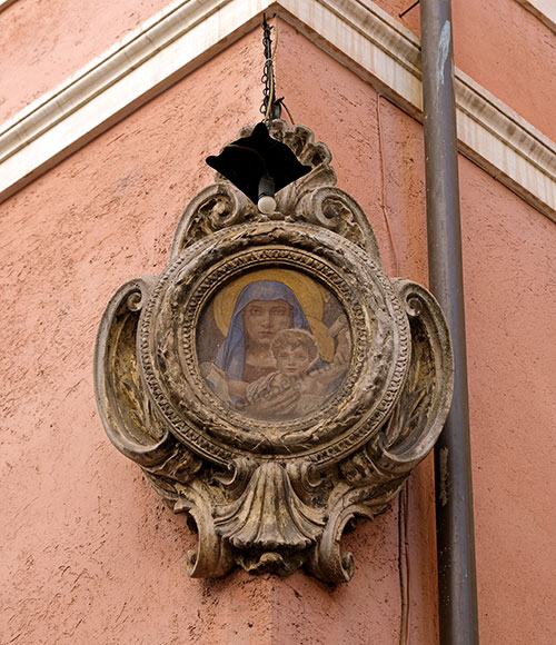 madonnella a via della posta vecchia