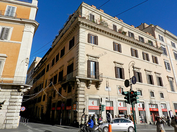 Vedi su Google Maps via di torre argentina