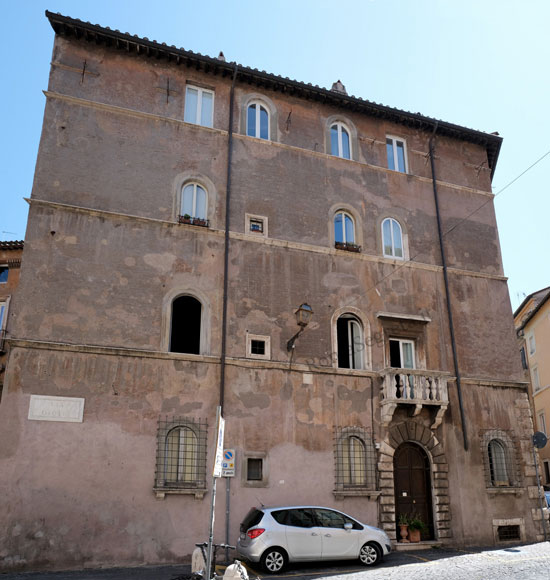 casa dei fiorentini a via giulia