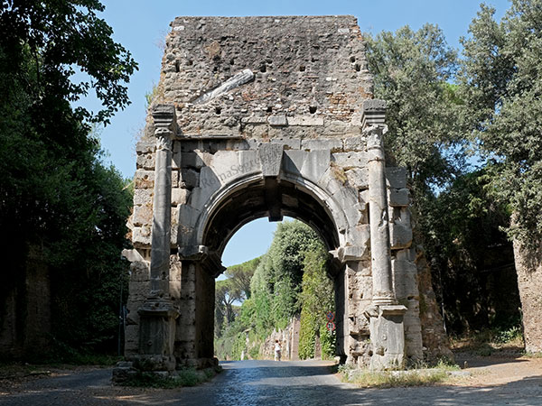 Vedi su Google Maps arco di druso