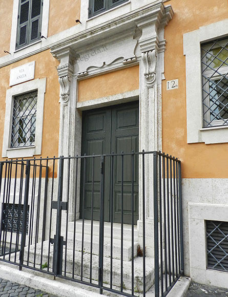 portale della cappella di san pasquale