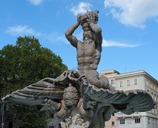 fontana del tritone a piazza barberini