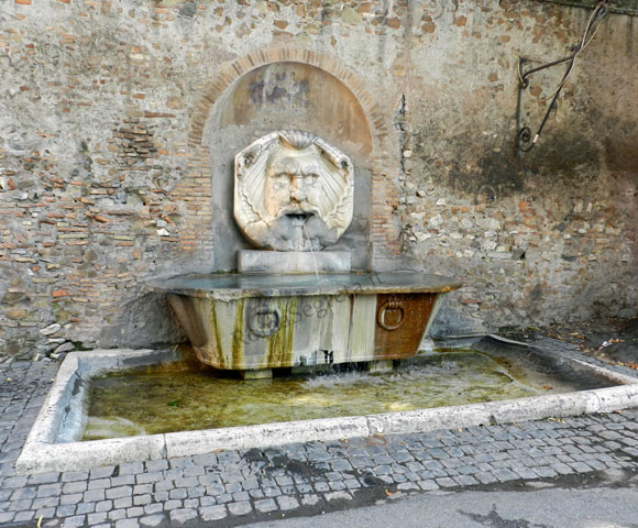 fontana presso il parco degli aranci