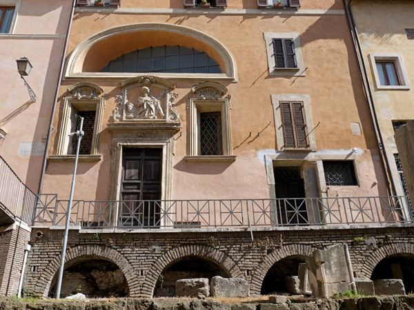 Vedi su Google Maps oratorio dei pescivendoli