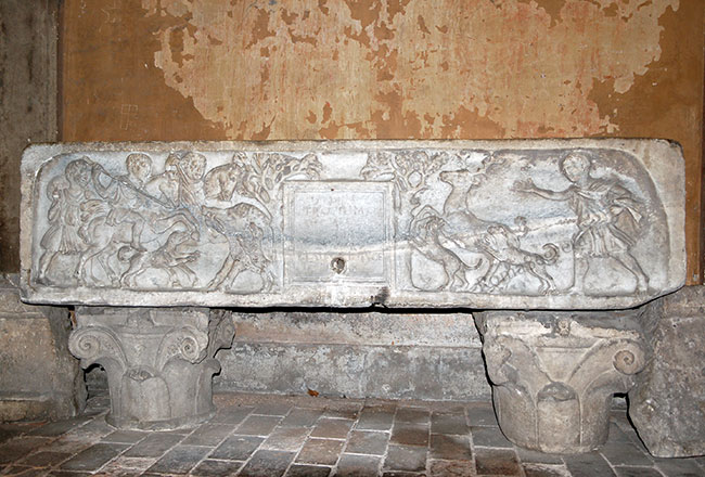 sarcofago a palazzo cavallerini lazzaroni