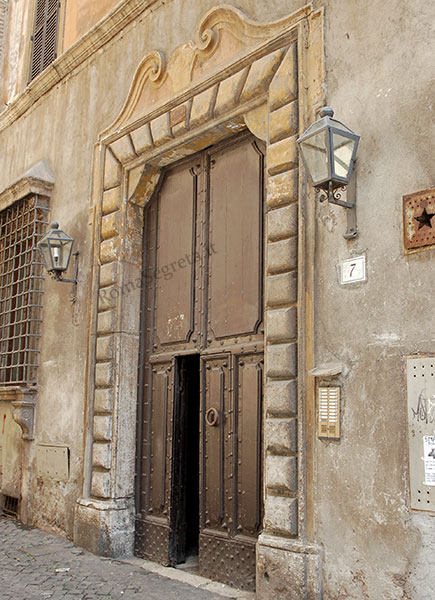 portale di palazzo cenci