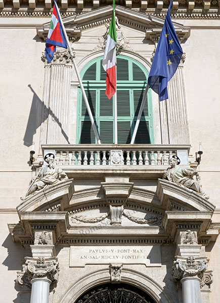 portale del piazza del quirinale