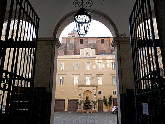 cortile di palazzo maffei marescotti
